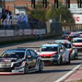 WTCC 2014: Tom Chilton and Rob Huff win Beijing Rounds 17 and 18 image