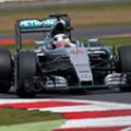 Hamilton wins dramatic 2015 British Grand Prix image
