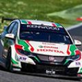 Honda updates Civic WTCC for 2016 season image