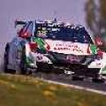 WTCC 2016: Monteiro takes championship lead with Slovakia win image