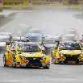 WTCC 2016: Catsburg takes first career win in Russia image