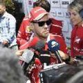 Sebastien Vettel apologizes for Baku incident with Hamilton image