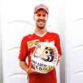 Vettel to continue driving for Scuderia Ferrari until 2020 image