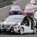 FIA WTCC: Nykjaer and Nash shares victories image