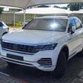 2018 Volkswagen Touareg caught uncovered image