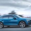 This Audi Q5 hybrid has 367 HP and can average 47.62 km per liter image
