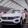 Volkswagen is short on electronics components to produce cars image