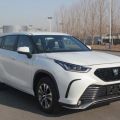This Chinese SUV is actually a Toyota "Crown" image