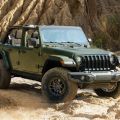 Jeep pumps up the Wrangler with Xtreme Recon Package image