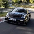 Porsche wants to slay supercars with 718 Cayman GT4 RS image