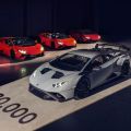 Lamborghini passes 20,000 Huracan milestone image