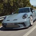 Porsche 911 S/T is a lighter GT3 RS with a manual gearbox image
