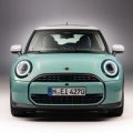 Mini debuts 2025 Cooper hatch with ICE power image