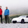 Nissan 370Z Nismo challenges a BASE jumper image