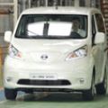 Nissan starts production of e-NV200 electric van at Barcelona plant image