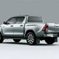 Sizing up the 2016 Toyota Hilux image