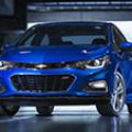 Chevrolet introduces larger, lighter 2016 Cruze image