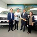 Nissan PH donates vehicle fleet to Habitat for Humanity Philippines image