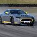2016 Aston Martin V12 Vantage S gains manual transmission image
