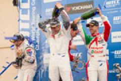 2014 WTCC: Citroen bags 1-2-3 overall in France image