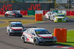 WTCC 2014: Lopez and Tarquini victorious in Suzuka image