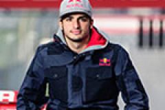Scuderia Toro Rosso confirms Carlos Sainz Jr. for 2015 image
