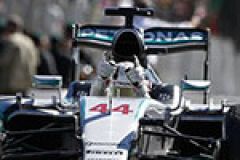 Lewis Hamilton takes the checkered flag at 2015 Italian Grand Prix image