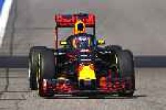 Red Bull Racing tests protective F1 windshield image