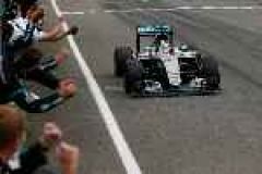 Hamilton victorious at 2016 German Grand Prix image