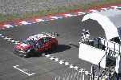 WTCC 2016: Lopez delights home crowd with Argentina win image