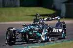 Jaguar reveals contender for 2016-2017 Formula E season image