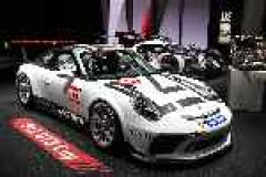 Paris 2016: Porsche unveils race-ready 911 GT3 Cup image