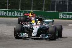 Lewis Hamilton dominates 2017 Canadian Grand Prix image