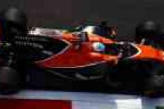 Report: McLaren considering to build its own F1 power unit image