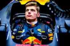 Max Verstappen extends contract with Red Bull until 2020 image