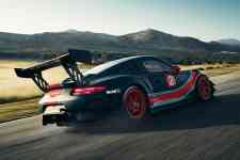 This Porsche 911 GT2 RS Clubsport is a 700 PS track weapon image