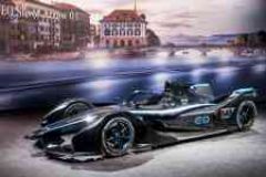 Mercedes-Benz ready for Formula E debut with EQ Silver Arrow 01 image