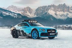 Bentley Continental GT goes racing on ice image