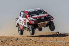 Toyota wants to win 2021 Dakar Rally with their V8 Hilux image