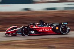Nissan takes full control of Formula E team image