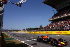 Race Fan Notes: Survival Sunday at red-hot Spanish GP image