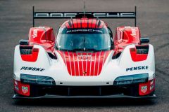 Porsche targets November race debut for 963 hypercar image