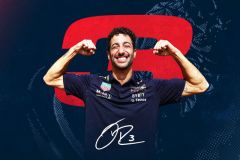 Daniel Ricciardo comes home to Red Bull Racing image