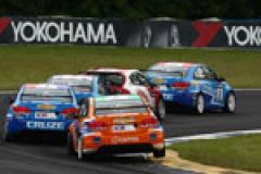 Chevrolet take first wins as FIA WTCC opens Turbo Era image