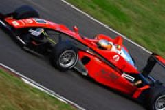 Thompson targeting Japanese F3 title in 2011 image