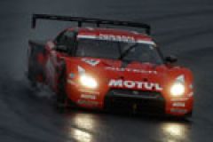 Motul Autech GT-R wins 2011 Super GT series opener in Fuji image