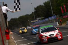 Huff and Tarquini split 2011 FIA WTCC Round 3 and 4 in Zolder image