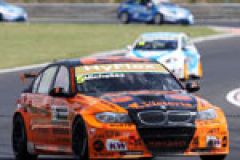 FIA WTCC: Norbert Michelisz pleases homeland crowd image