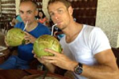 Jenson Button arrives in the Philippines for 2012 Ironman 70.3 competition image