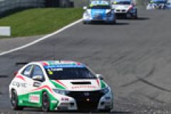 FIA WTCC: Honda and BMW enjoys first victory of the season image